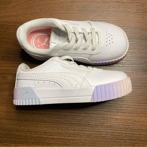 Puma Carina Athletic Shoe (Girl’s)